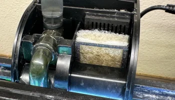Держатель нити для рыбного фильтра...