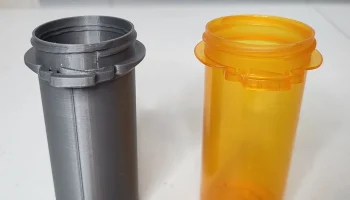 Бутылка для таблеток с защитным механизмом... 2