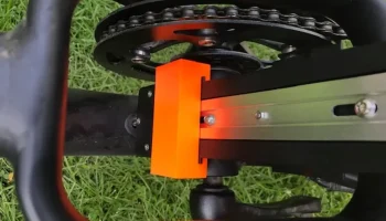 Крышка разъема аккумулятора RAD Power 1