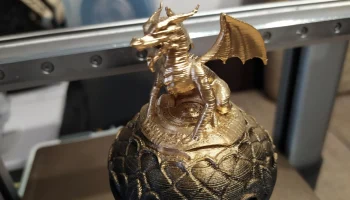 Tea container with dragon 1