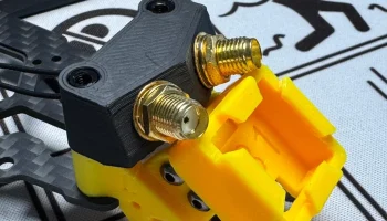 Двойное крепление антенны SMA для SpeedyBee Master 5 V2...