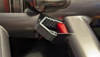 Простой замок триггера Dyson V11 2