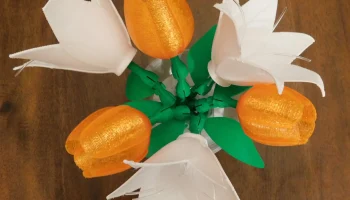 Светящиеся цветы и ваза 7
