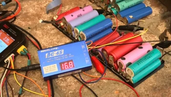 EZ 18650 Зарядные лотки с печатной пружиной 1