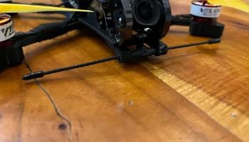Передний держатель антенны AOS 5 v5 1