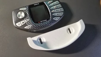 Держатель для телефона Nokia N-Gage для перфорированной ...