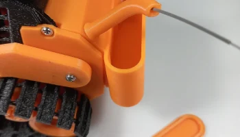 Задняя крышка MiniSkidi Mk3 с вытяжками (антенные каналы)... Задняя крышка MiniSkidi Mk3 с вытяжками (антенные каналы)...