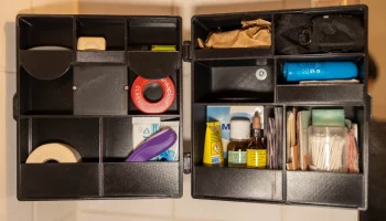 Полка с часами 3