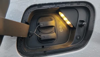 Лампа зарядного порта Volvo EX30