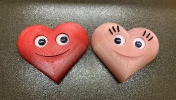 Магниты-сердечки в виде валентинок с глазами Googly Eyes....