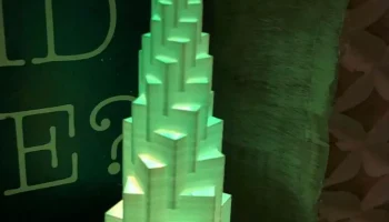 Низкополигональная рождественская елка в режиме вазы... Низкополигональная рождественская елка в режиме вазы...