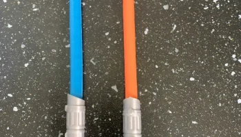Заколки для волос Light Sabre (светятся в темноте) 2