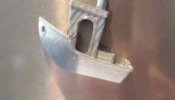Магниты на холодильник Benchy 2