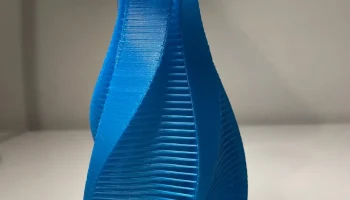 Витая ваза с нитями для Prusa MINI