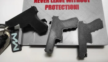 Держатель/вешалка для брелка Glock 1