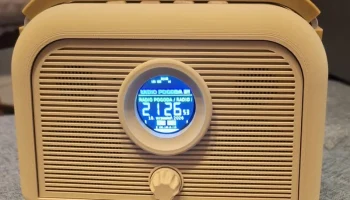 Ретро-футляр для YoRadio ESP32 с круглым дисплеем GC9A01 Ретро-футляр для YoRadio ESP32 с круглым дисплеем GC9A01