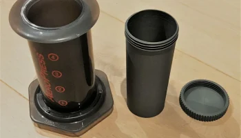 Контейнер для кофе AeroPress (вмещается в AeroPress для п...