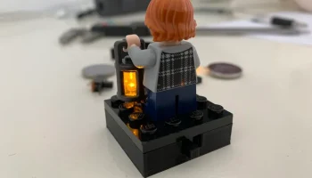 Аккумуляторная база LEGO 4x4 с переключателем (светодиод) 2