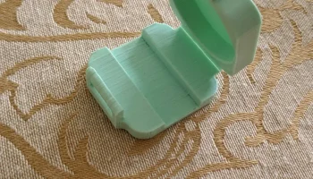 Чехол Cat Collar Trackr Pixel Snap-Fit
