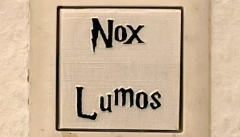 Выключатель света Gira (Lumos Nox)