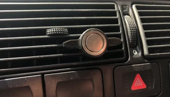 Магнитный держатель для телефона Golf MK4...... 2