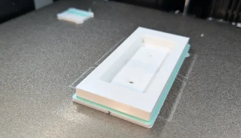 Philips Hue Dimmer магнитное крепление GIRA System 55 2