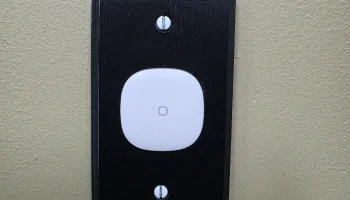 Выступающая кнопка SmartThings (2018) с отверстиями для ...