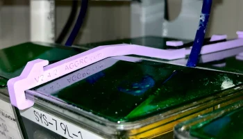 Зажим для крышки бака V2.4.2 для аквариумов объемом 6 л