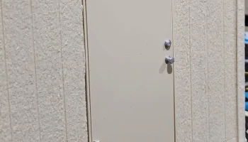 Модель в масштабе 1:12, 32 x 80 дюймов, правая откидная ...