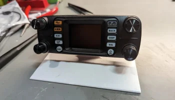 Крепление головного устройства Yaesu FTM-300DR для центр...