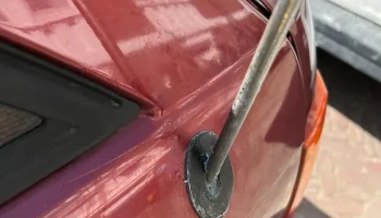 Opel Astra F - Люверс для антенны 1