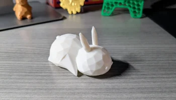 Низкополигональный стол Кролик / Банни 3