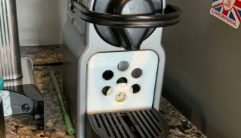 Сменный контейнер для капсул Nespresso.... 1
