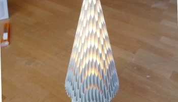 Лампа в форме рождественской елки Uplit Honeycomb 1