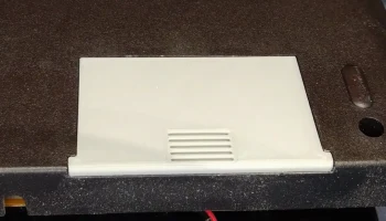 Крышка аккумуляторного отсека игровой консоли Interton v...