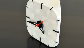 KornerClock - настенные часы для угла комнаты KornerClock - настенные часы для угла комнаты