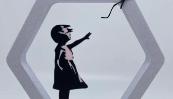 Рамка Бэнкси "Девочка на воздушном шаре" 1