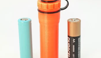 Держатель батарей с винтовой крышкой AA и 14500