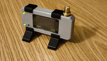 Minimalist Desktop Enclosure for Heltec V4 (Closed) 1