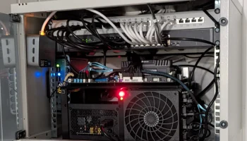 Открытый корпус NAS для ATX 8