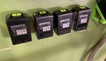 держатель для аккумулятора Hikoki 3