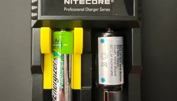 Переходник AA и AAA для одной батареи Nitecore Digicharg...