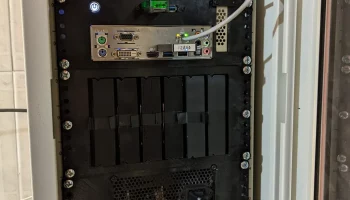 Корпус Mini ITX для 10-дюймовой стойки 1