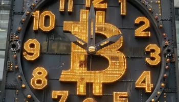 Биткойн-маятниковые часы 2