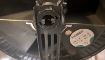 Удлинитель держателя катушки Ender 3 V2..................... 1