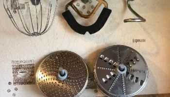 Держатель деталей кухонной машины / K&uuml;chenmaschine Teile... 1