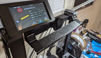 Ender 3 V3 SE Зажим для светодиодной ленты с направляюще... 1