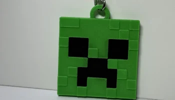 Брелок Creeper в стиле Minecraft 3