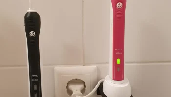 Зарядное устройство Oral-B и держатель зубной щетки......... 5