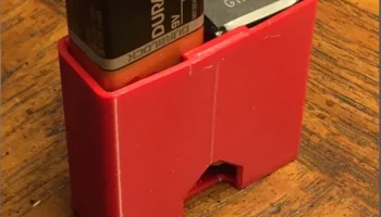 Корпус для батареи на 9 В из PETG или PLA.